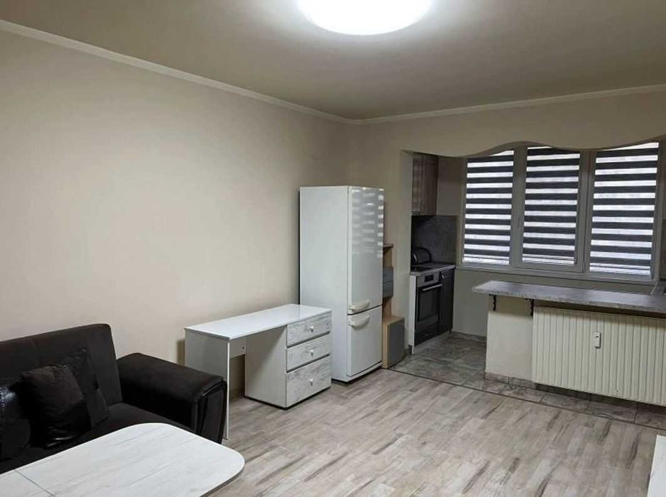 Дава се под наем Двустаен апартамент в София, Люлин 10 - 45 кв.м за 483.48 € - Снимка #2