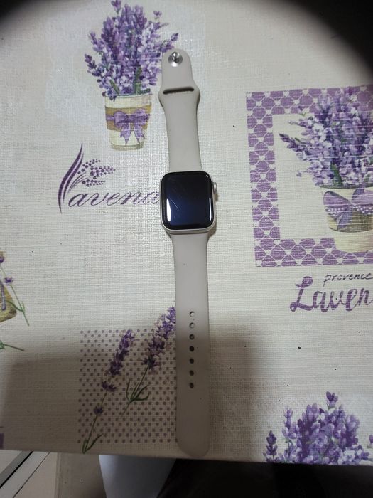 Новый часеи продам