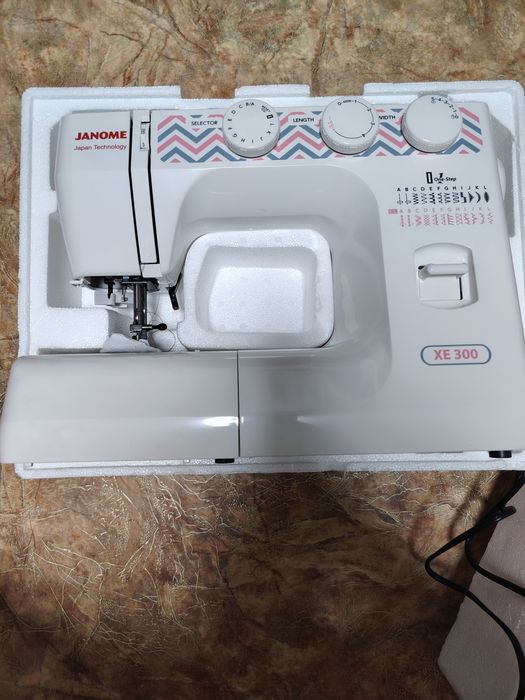 Швейная машина   .