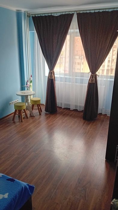 Proprietar, ofer spre inchiriere apartament cu 2 camere cu centrala proprie in Timisoara, str. Simion Barnutiu,  etaj 4/8