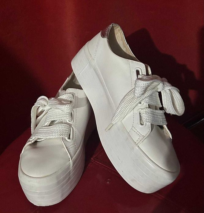 Pantofi sport cu platformă Bershka