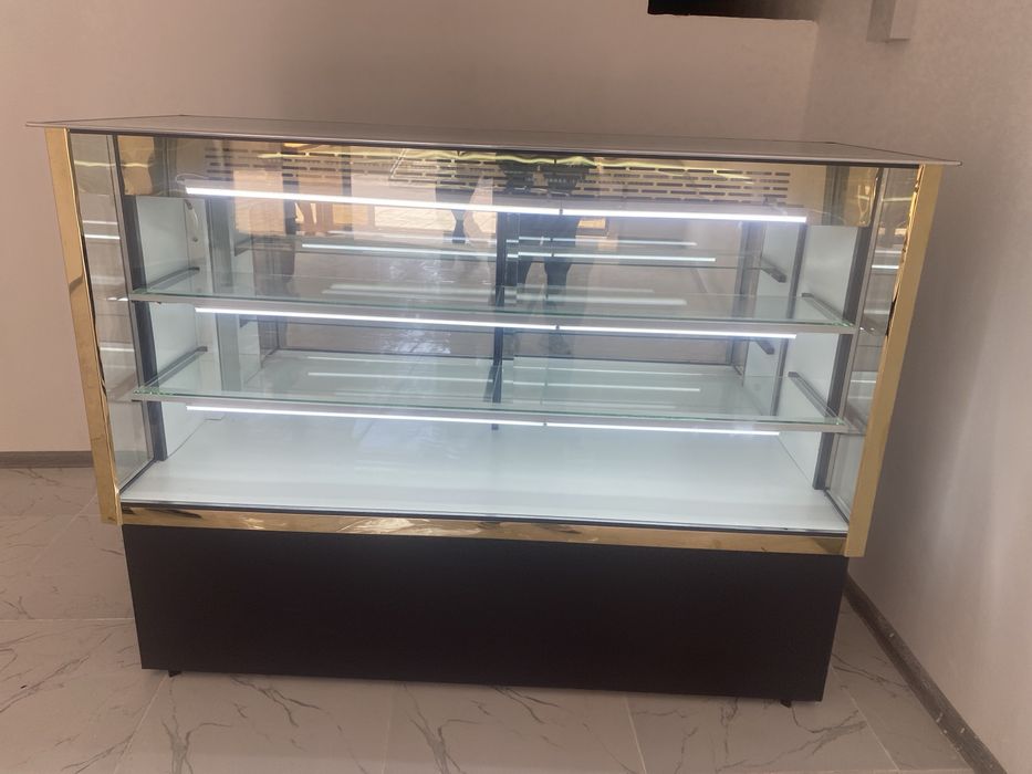 Витринный холодильник