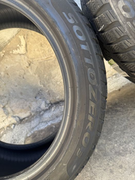 Зимни гуми 245/45/19 PIRELLI SOTTOZERO 3