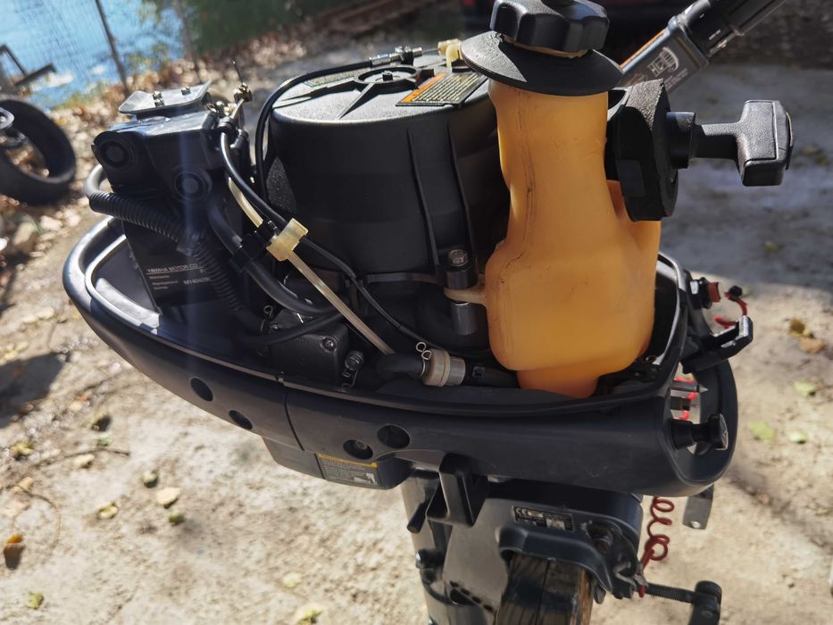 Извънбордови двигател марка-Yamaha F4