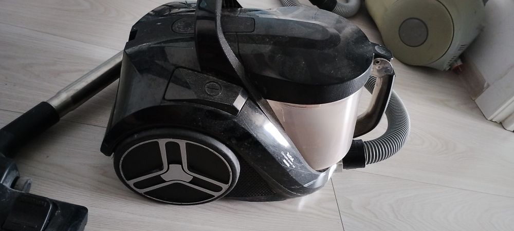 Продам пылесос рабочий