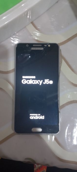 Samsung Galaxy J5