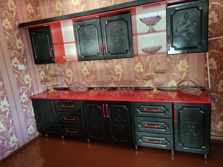 Продам  кухонный бар