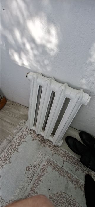 Продам чугунная батареи