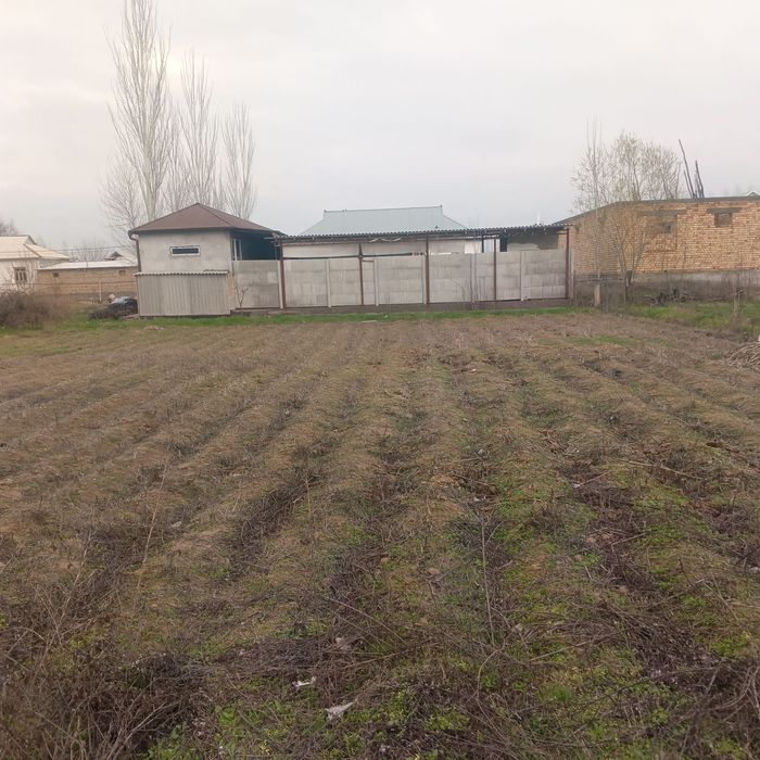 Участка сотилади