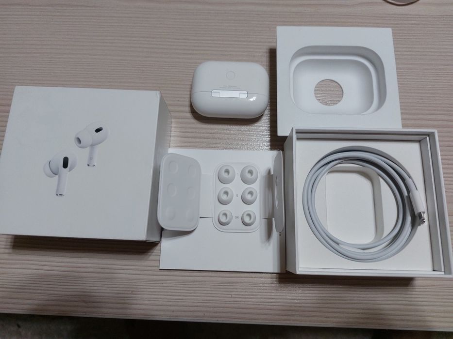 Продам наушник airpods pro 2
