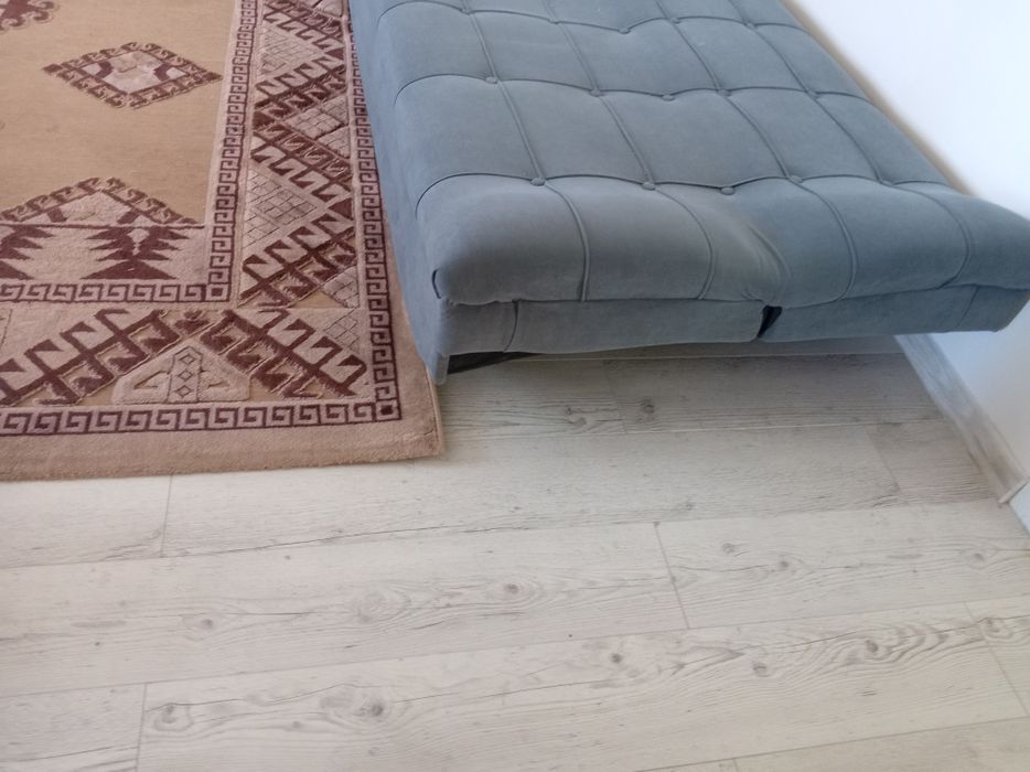 Отдам даром диван
