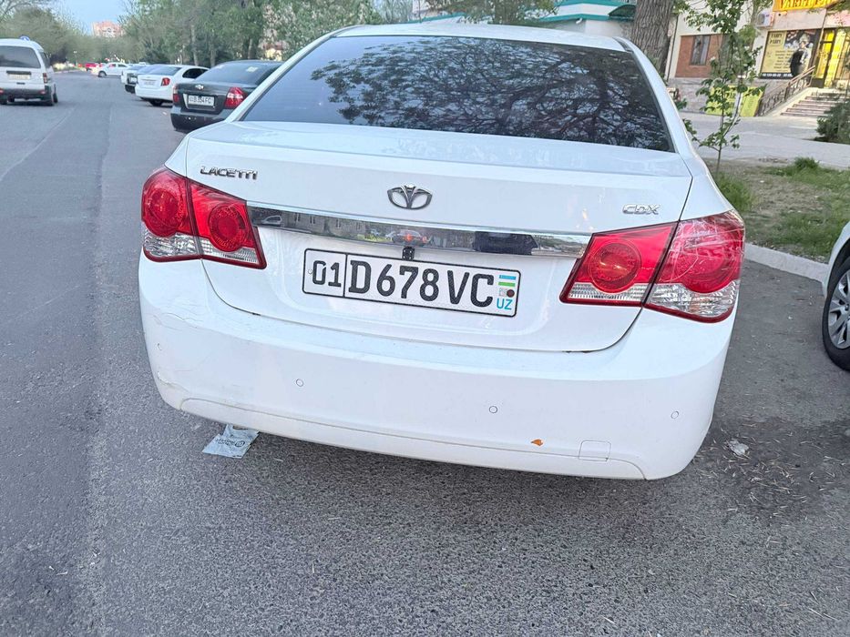 Продаётся СРОЧНО Lacetti 1,6 Cruze 2009