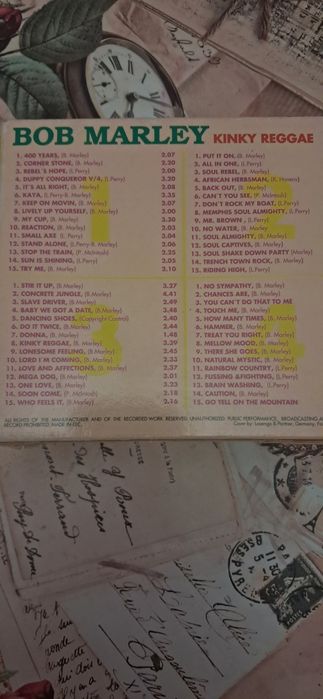 4 компактдиска на Боб Марли и The Wailers.4 компактдиска на Боб Марли
