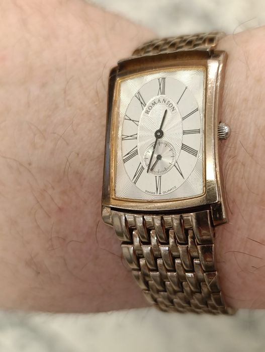 Продам наручные часы Романнсон