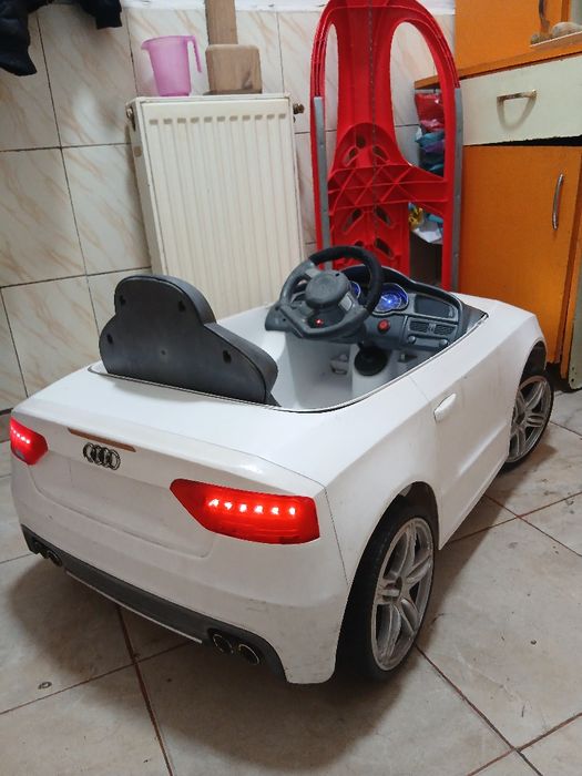 SUPER OFERTA Masinuta electrica copii Audi GT fara telecomanda