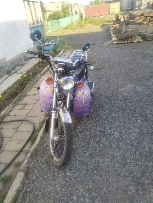 Продам мотоцикл 200 кубов