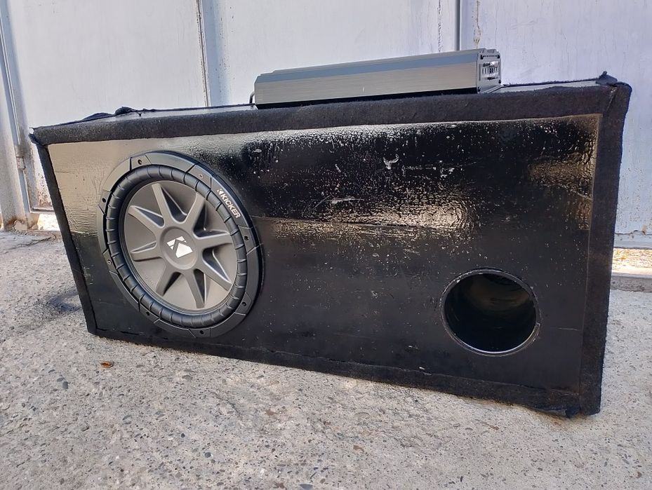 Сабвуфер  собирался для гольф 3