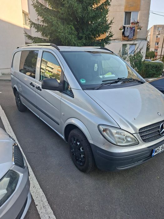 Vând Mercedes Vito