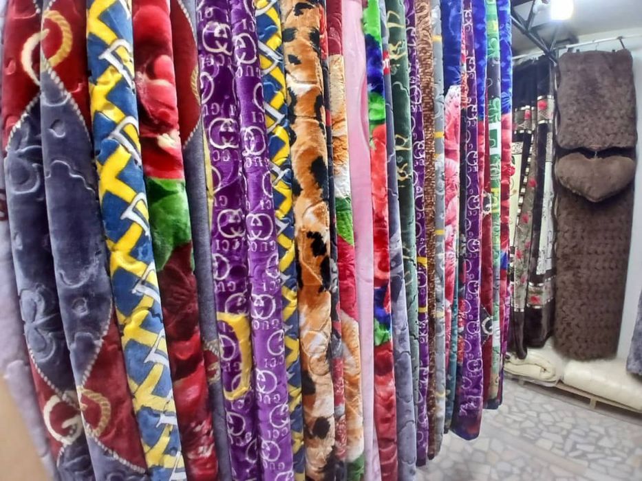 Көрпешелер бар қыз жуклер тигемиз Даставка ХИЗМЕТЫ бар