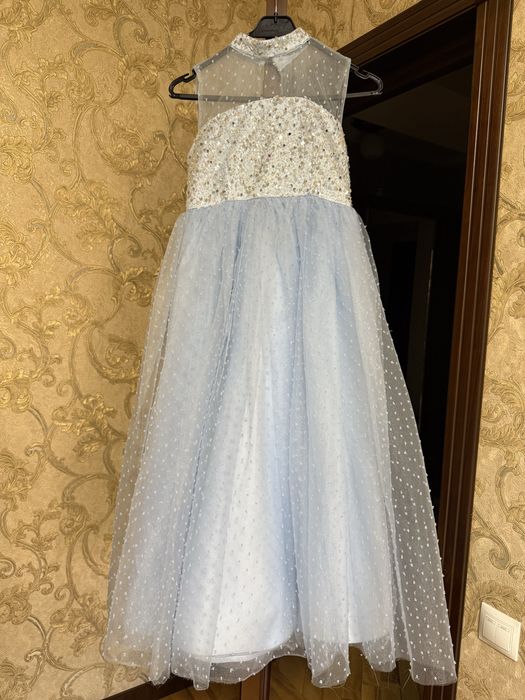 Продается вечернее платье для девочек