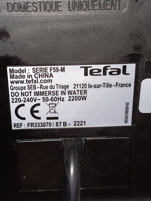 Vând Friteuza Tefal