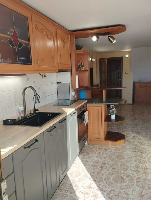 Дава се под наем Тристаен апартамент в Варна, Бриз - 140 кв.м за 892.5 € - Снимка #11