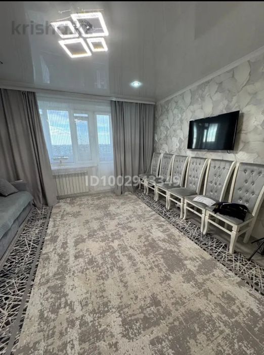 Продам 4х комн квартиру в центре