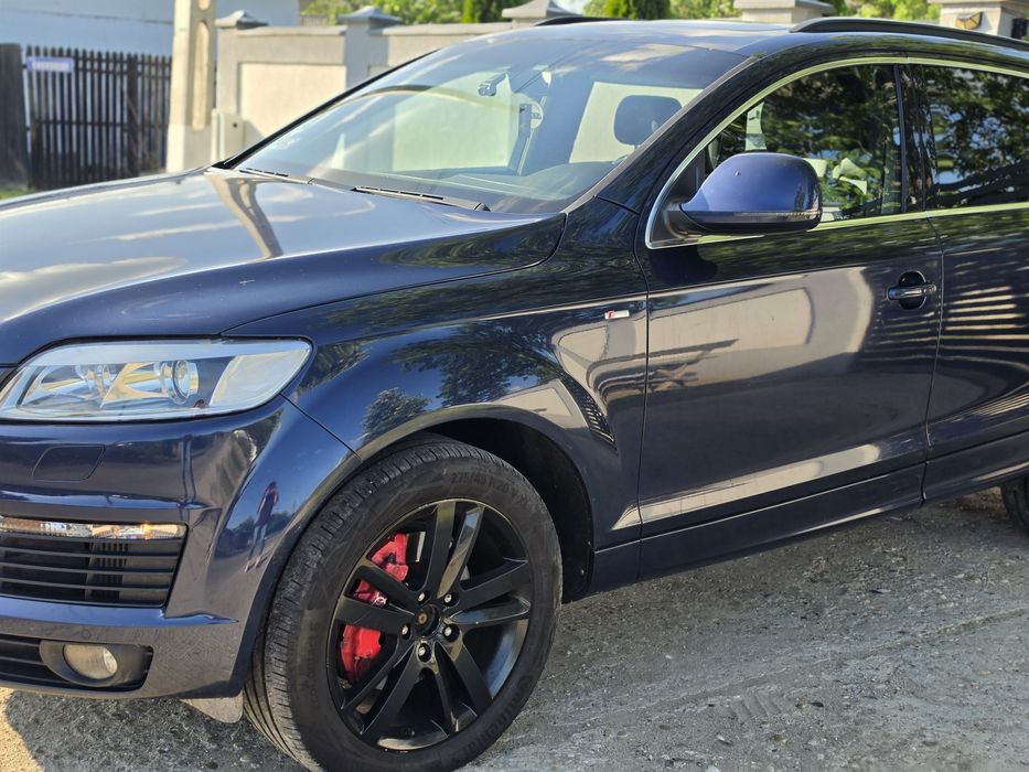 Audi Q7 S line quattro