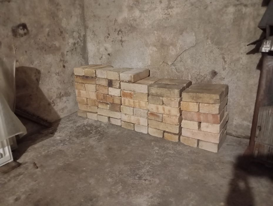 Продавам огнеупорни тухли от акумулираща печка