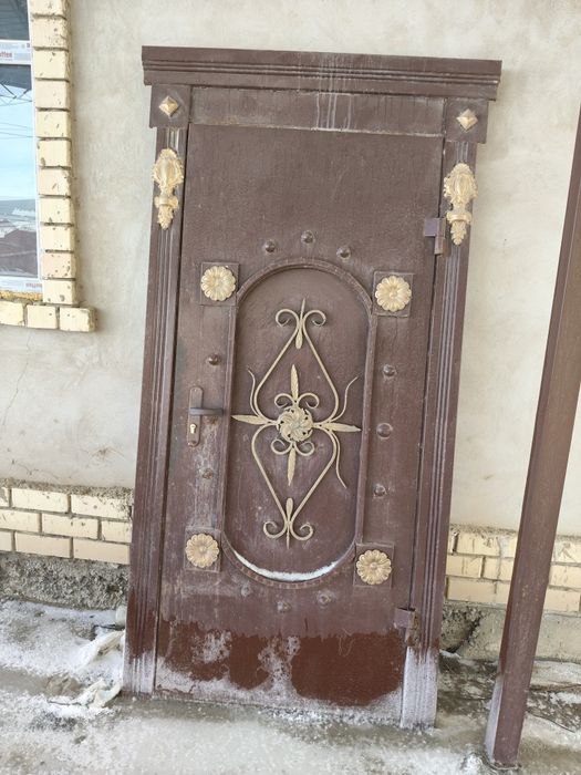 Продам железный дверь