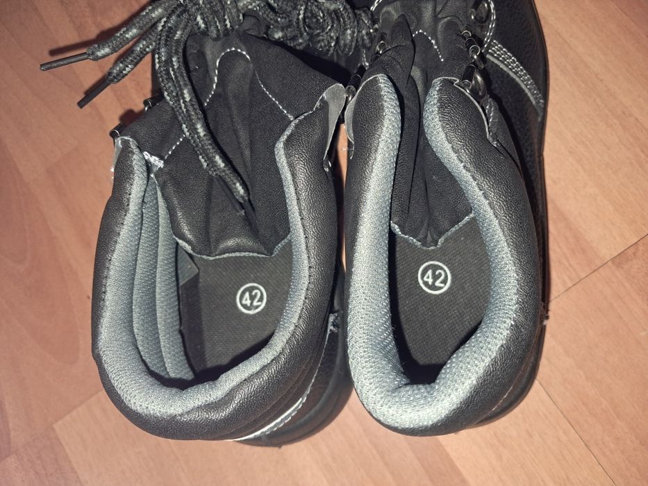 Ботинки кожа.42-размер