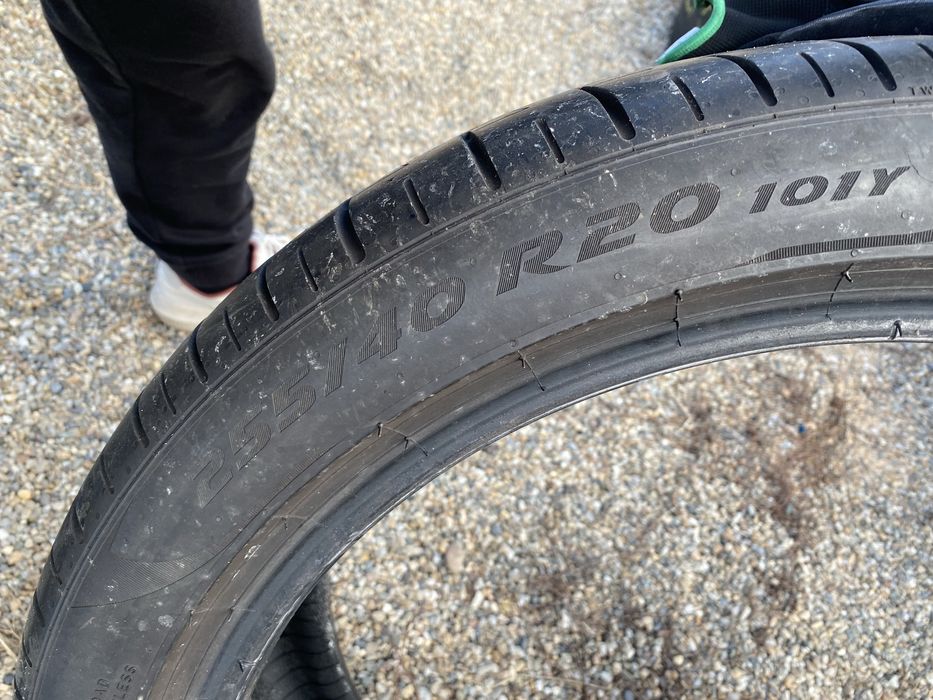 Anvelope vara  255 40 20 Pirelli
