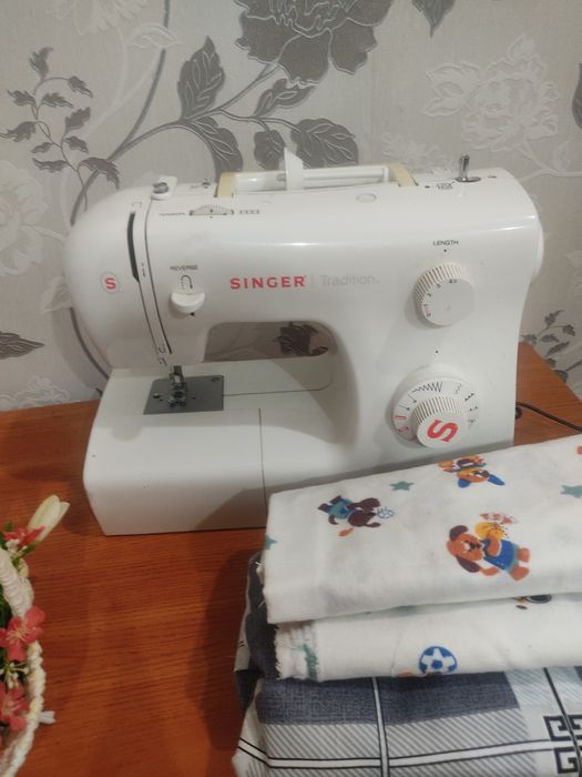 Tikuv moshinasi Singer traditional