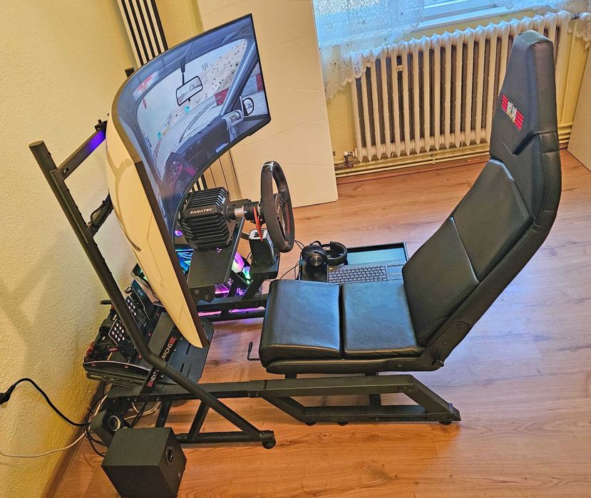 Simulator Next Level Racing (volan DD 8Nm Fanatec) + monitor Odyssey G9 57" + PC RTX 5080)
