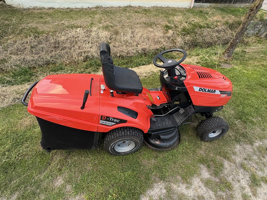 Vând tractoras Dolmar 13,5CP