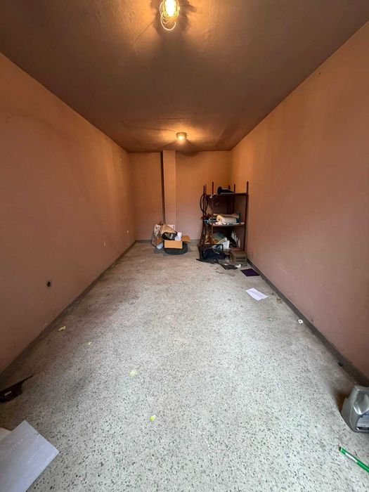 Тристаен апартамент с гараж до ВМИ