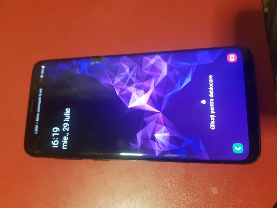 Samsung galaxy s9 pus liber de retea  s9 normal si s8
