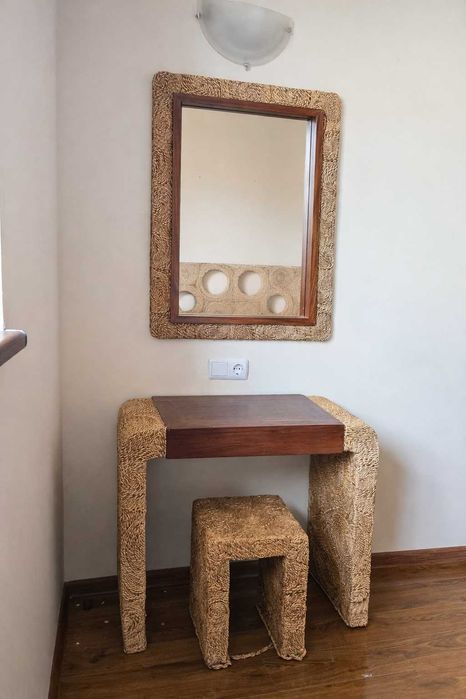 4 различни сета тоалетка с огледало – естествен ратан