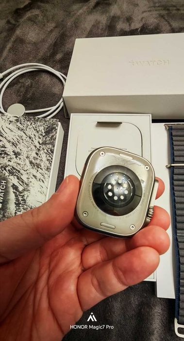 Apple Watch Ultra 2, GPS, Cellular, Carcasa Titanium 49mm