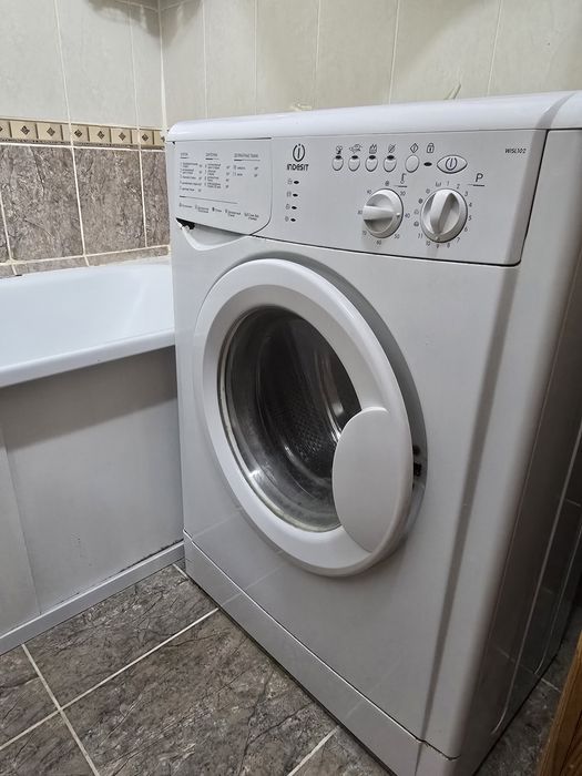 Стиральная машина Indesit