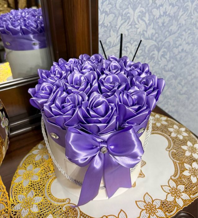 Розы из атласных лент Букет
