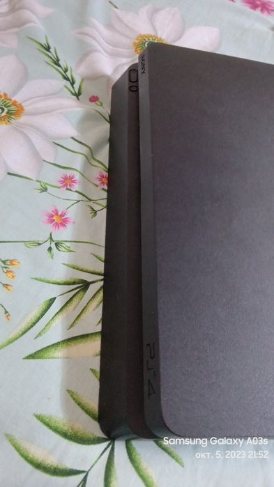 Продаётся PlayStation 4 slim 1 tb