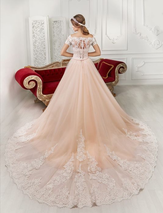 Продам свадебное платье