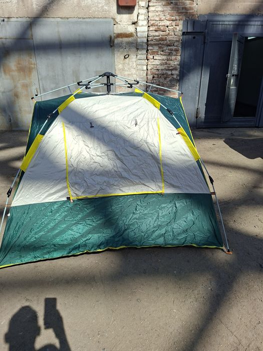 Палатка туристическая Camping Gear