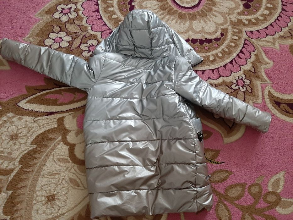 Куртка осень-весна, для девочки 10-11 лет.
