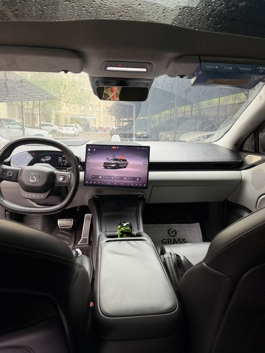 Zeekr 007 dual motor