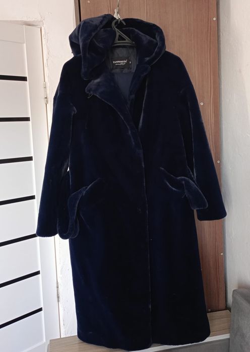 Продам шуба. 20000.