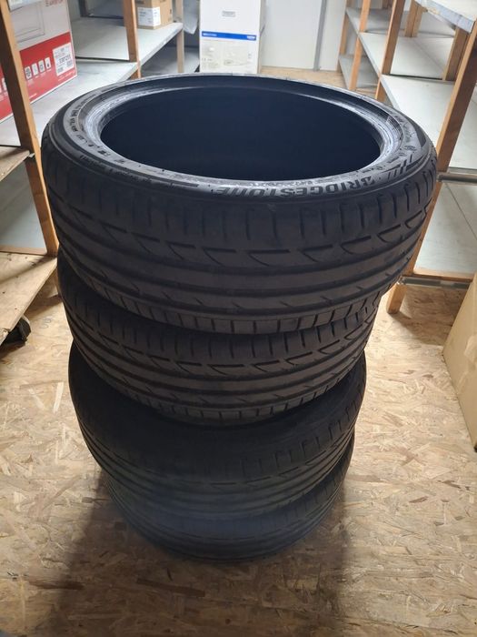 Anvelope Runflat Bridgestone pret pt toate 4 buc vara225/45//19