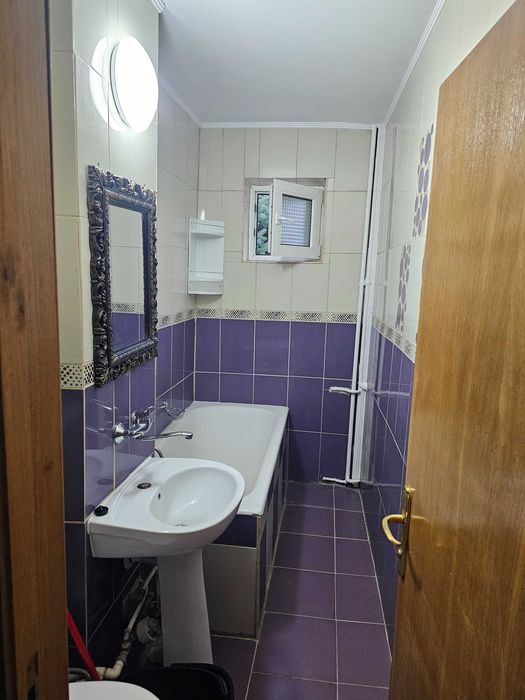 Inchiriez apartament