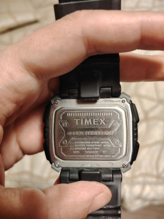 Часовник Timex Expedition